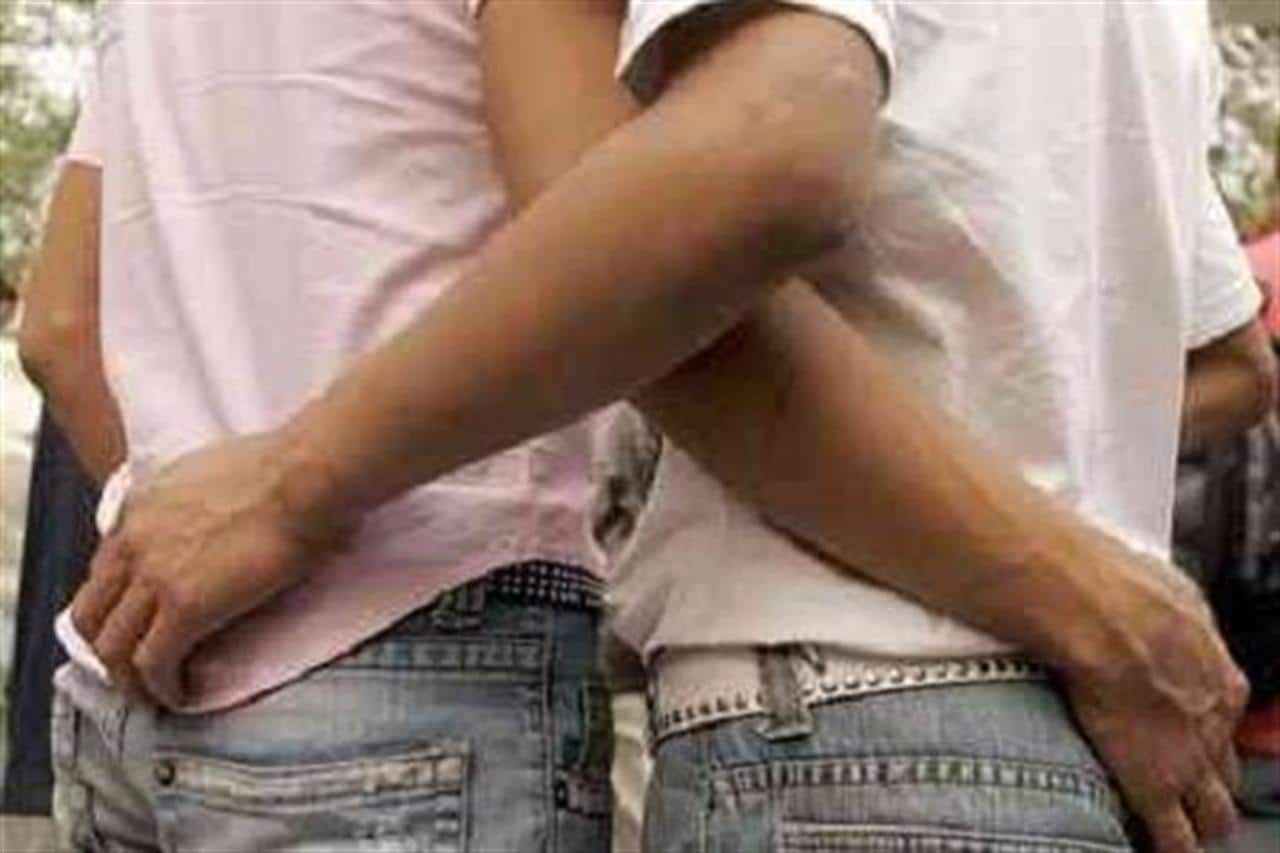 Una coppia omosessuale o gay ha diritto di chiedere un permesso di soggiorno per motivo di famiglia tramite unione civile della legge Cirinnà