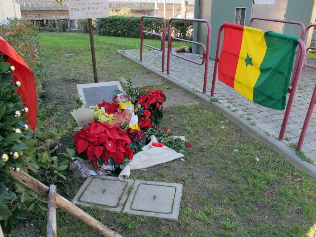 Strage di Piazza Dalmazia e uccisione razzista dei 2 senegalesi nel 2011 da Gianluca Cassieri
