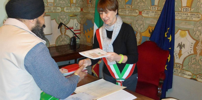 Cerimonia di conferimento della cittadinanza italiana permesso di soggiorno