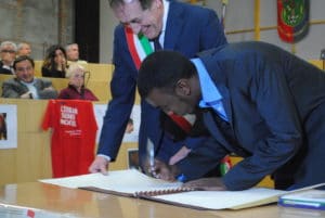 Elementi del giuramento per la cittadinanza italiana e testo