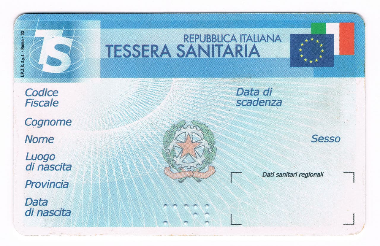 Tessera Sanitaria Europea italiana per farsi curare anche in Europa per chi ha un regolare permesso di soggiorno