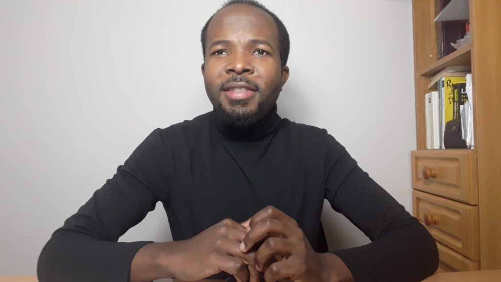 Gamaliel NIYONSABA - Fondatore e Community Manager di un sito internet sul permesso di soggiorno carta di soggiorno lavoro cittadinanza italiana e non solo