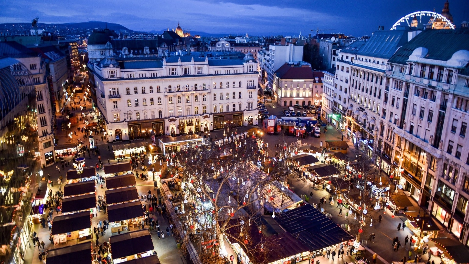 I migliori posti da visitare a Budapest e viaggiare in Ungheria con il permesso di soggiorno italiano e mercatini di Natale a fine anno