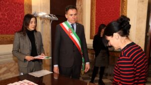 Giuramento cittadinanza italiana comune pisa - Nuovi orari Contact Center Orienta per verificare stato pratica cittadinanza