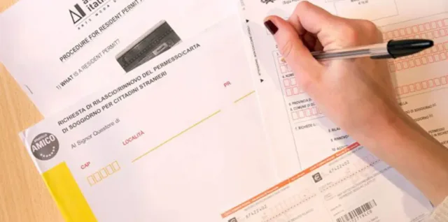 Top 5 di permessi di soggiorno più importanti e kit postale rinnovo permesso soggiorno carta di soggiorno (1)